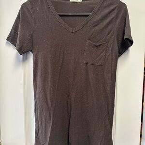 Comune V-Neck Tee